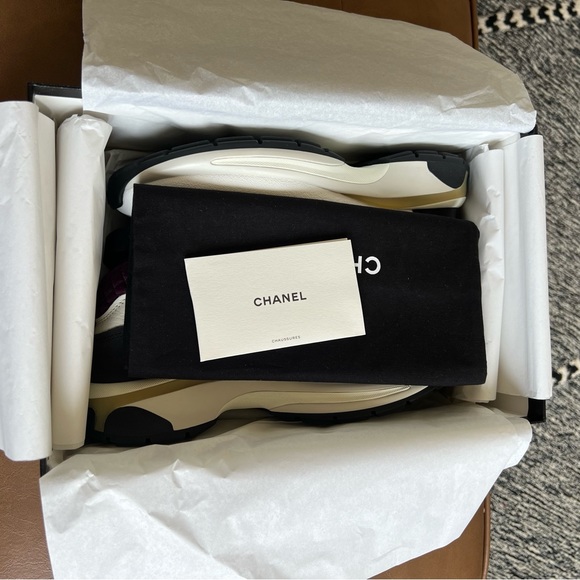 22B Chanel Sport Speed Trail
Sneakers - Picture 11 of 13